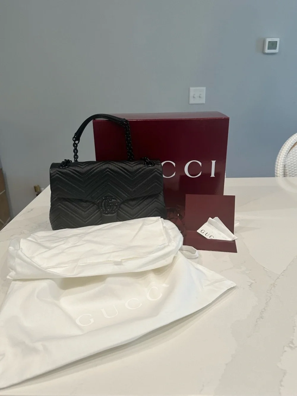 GG Marmont medium shoulder bag Fall 2025 NEW - Picture 2 of 16
